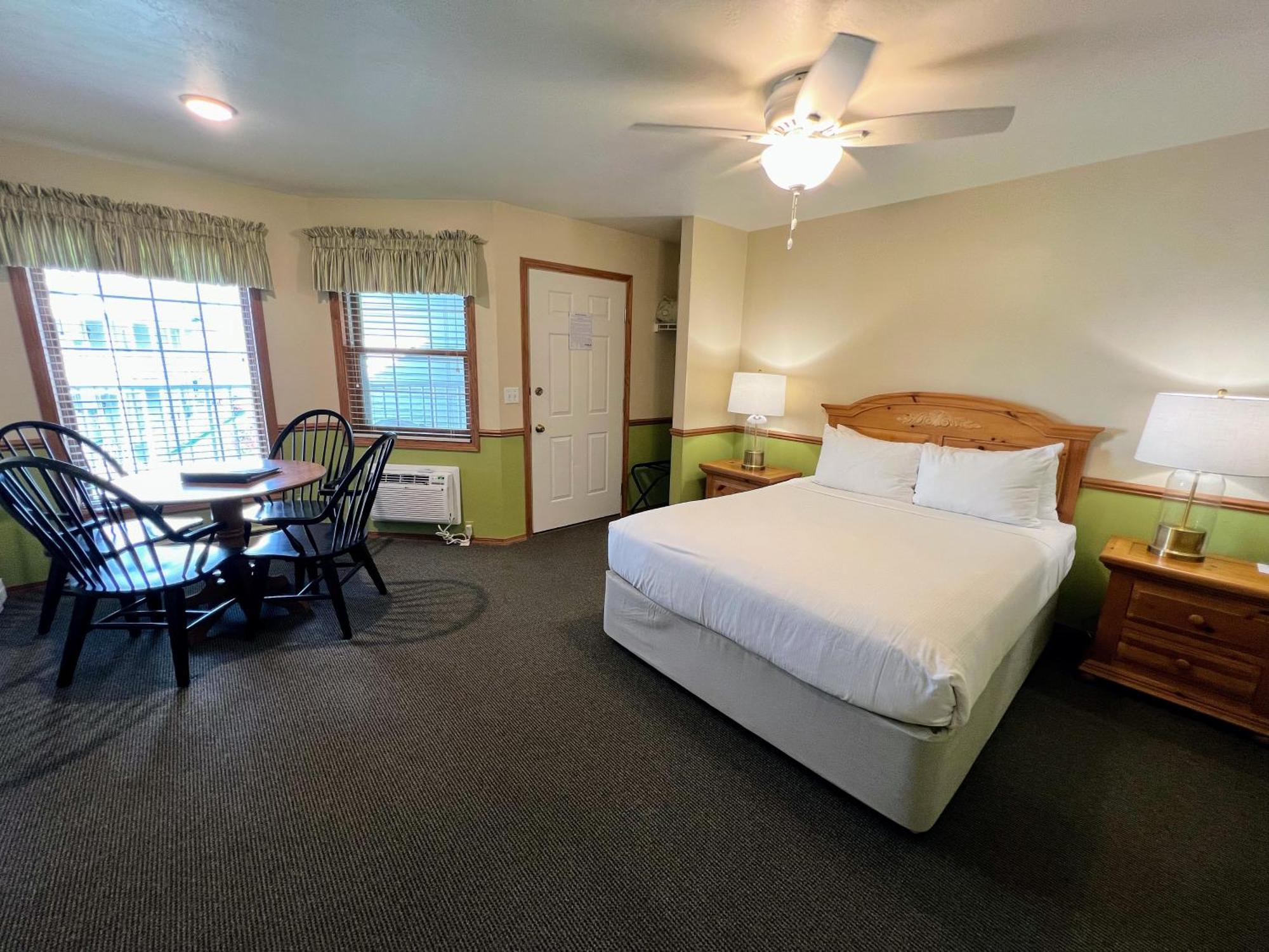 Bay Breeze Resort Ephraim Eksteriør bilde